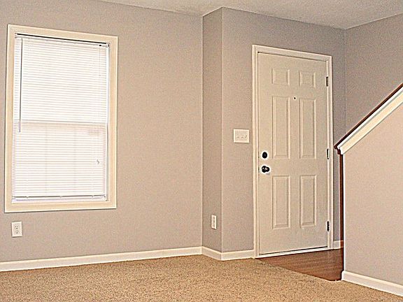 3rd image of 1221 Ash Ridge Dr Unit E