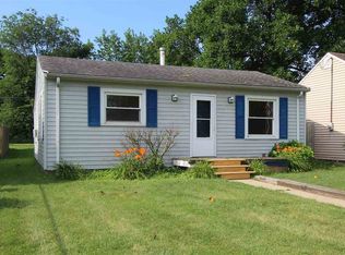 412 Roberts St, Creve Coeur, IL 61610