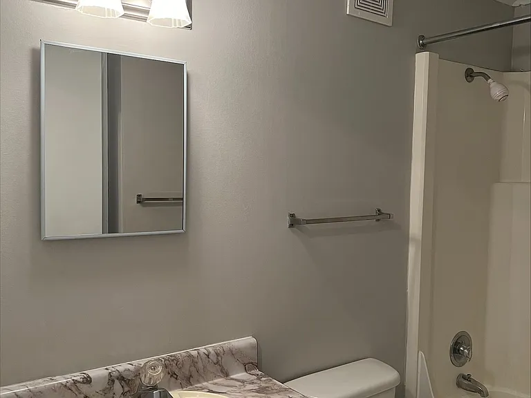 Treeborn Apartments — Photo 18