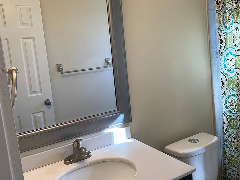720 Sasser St — Photo 7