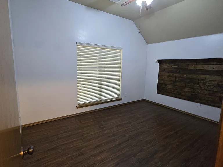 12217 Fox Hill Way — Photo 12