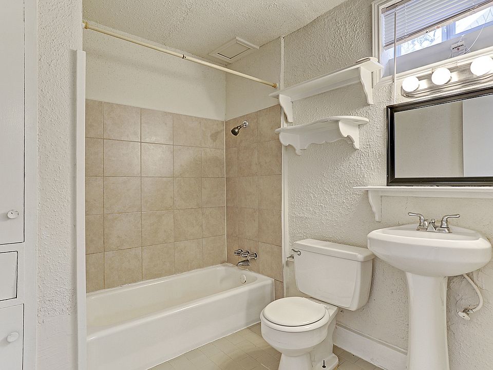 2202 Park Street Apartment Rentals Houston, TX Zillow