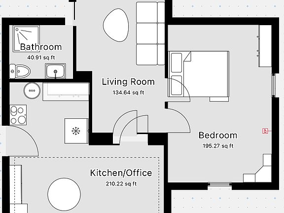 2nd image of 140 1/2 S Elm St