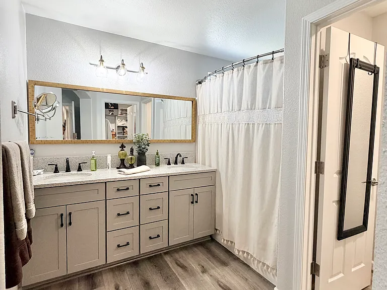1468 Cornell Ct — Photo 17