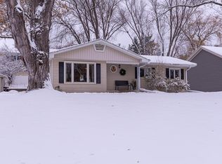 5612 Warden Ave, Edina, MN 55436