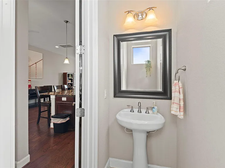 2818 Polk St — Photo 18