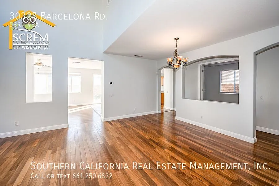 Five Bedroom Castaic Home with Loft and Office — Photo 4