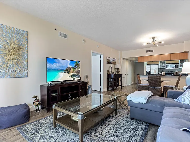 1750 N Bayshore Dr #1405 — Photo 16