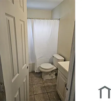 1342 40th St NW — Photo 4