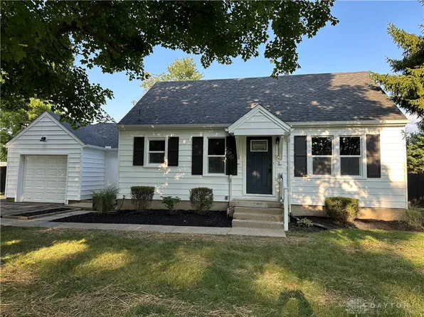 616 Fallview Ave, Englewood, OH 45322