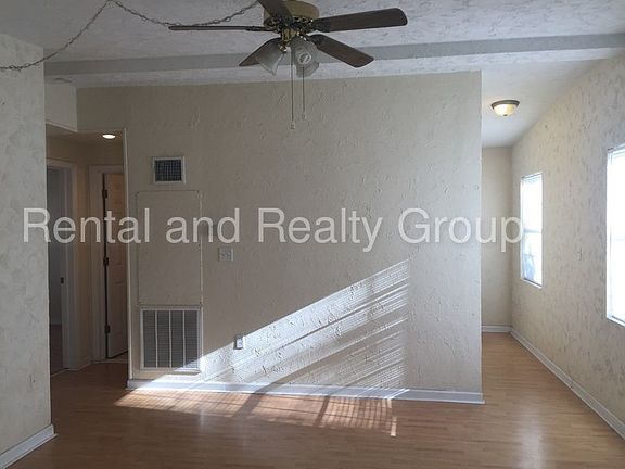 4th image of 1906 Lake Brown Dr