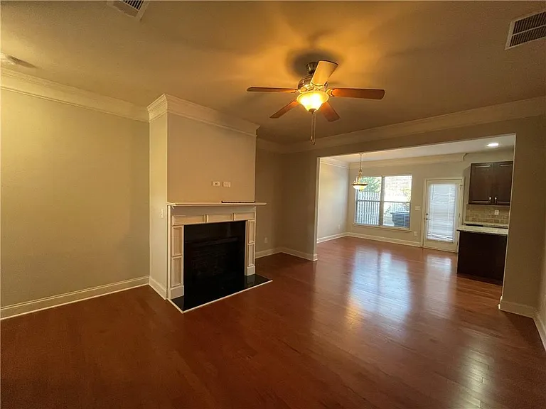10584 Naramore Ln — Photo 19