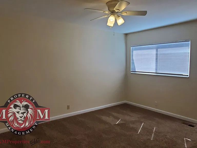 975 E Essex Court Way #4-6950 — Photo 15