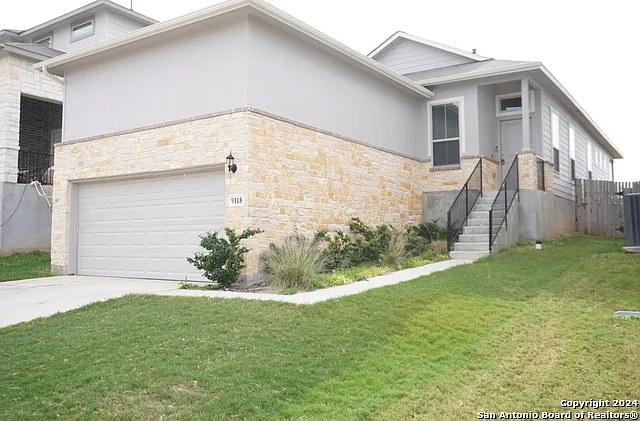 3 bed, 2.0 bath, 1417 sqft, $1,980 — Photo 1