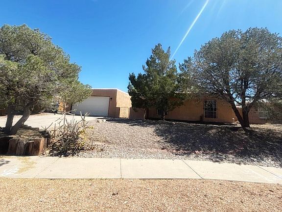 2nd image of 8200 Loma Del Norte Rd NE