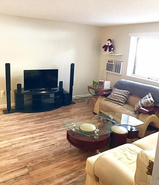 1st image of 9 Royal Crest Dr APT 4
