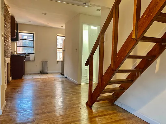 Rented by J Misrahi Realty Corp | media 12