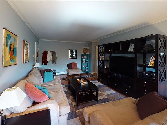 2nd image of 8 E Lawrence Park Dr Unit 8