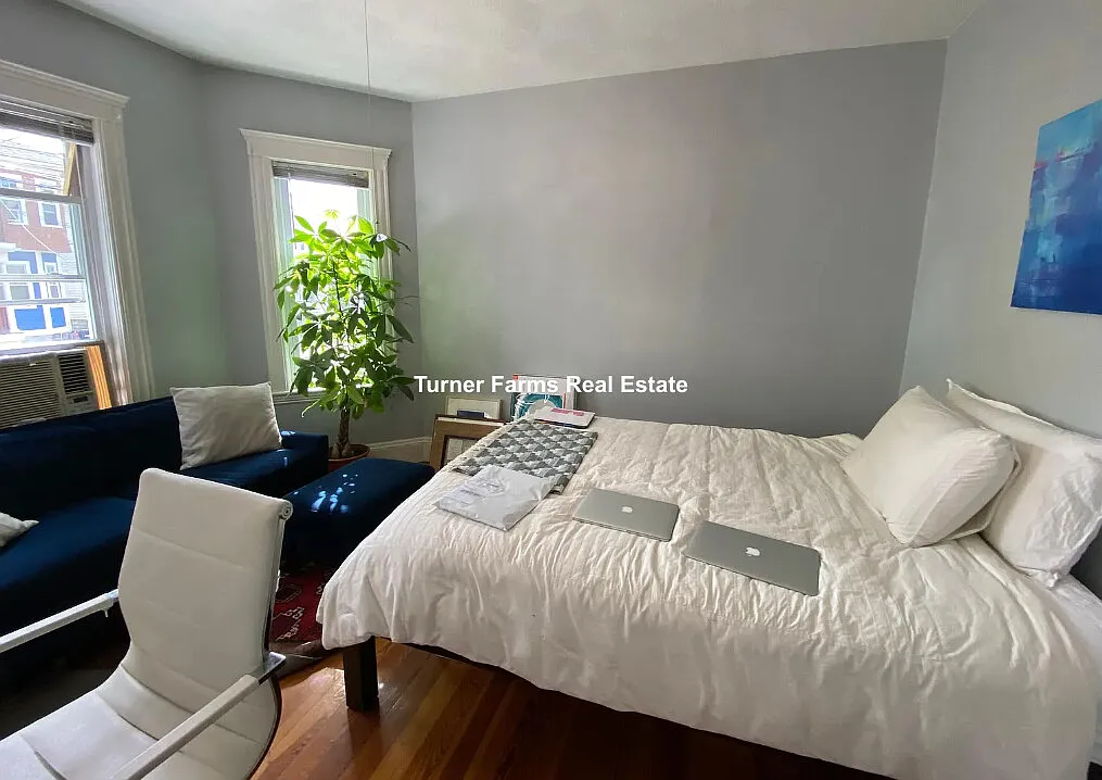 92 Pearson Rd — Photo 3