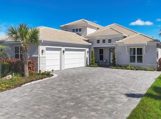 8172 Grande Shores Dr, Sarasota, FL 34240