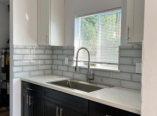 3627 E 7th St, Long Beach, CA 90804