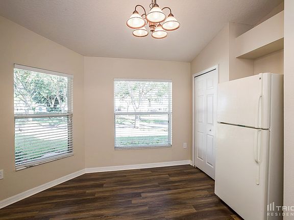 4th image of 10932 Whitecap Dr