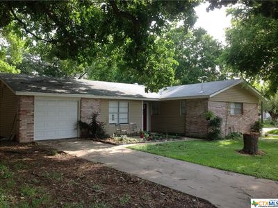 952 Kunkel St, Seguin, TX, 78155