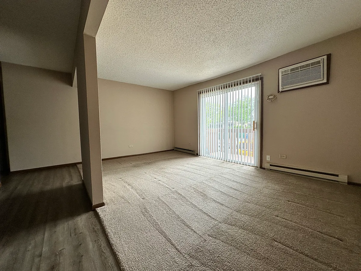 Building Photo - 2422 Walsh Way #2D