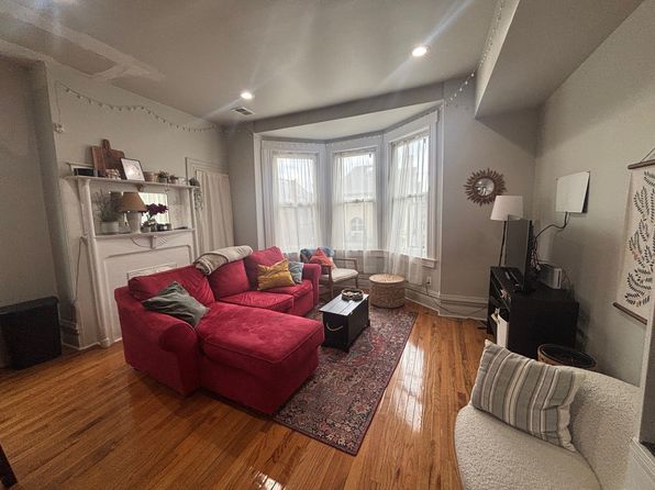 355 Stratford Ave APT 3