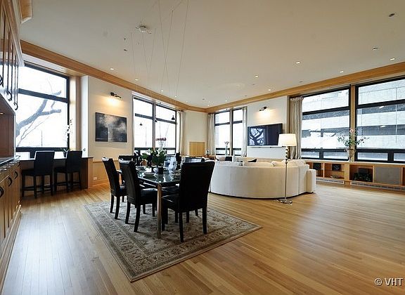 4th image of 680 N Lake Shore Dr APT 206