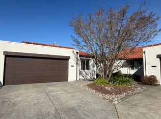 819 Shady Oak Dr, Santa Rosa, CA 95404
