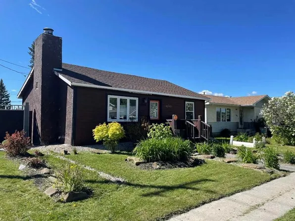 5015 N 8th Ave, Edson, AB T7E 1K6