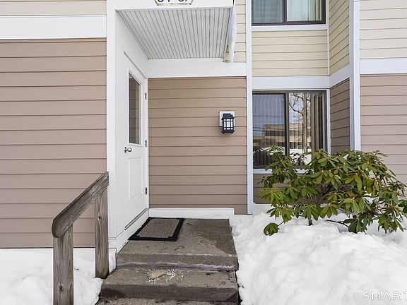 3rd image of 55 Olcott Way #55