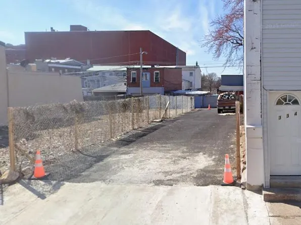 332 Cedar St, Reading, PA 19601