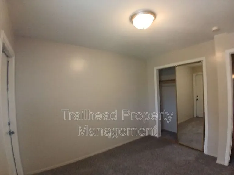 3325 S Oxford Ave #A — Photo 3