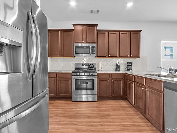 2nd image of 3256 Meriwether Dr