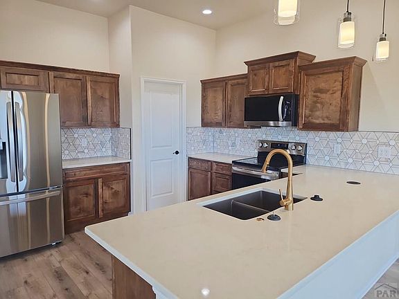 5th image of 1020 N Kirkwood Dr