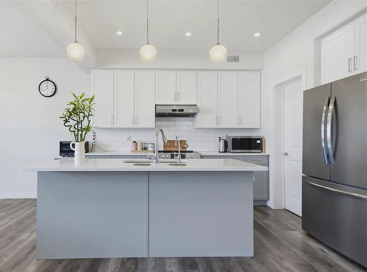 259 Skopik Crescent — Photo 4