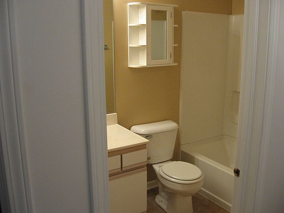5th image of 7140 Buchanan Dr