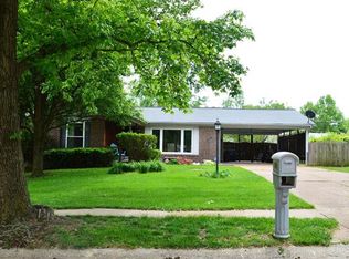 306 Wembley Ln, Ballwin, MO 63021