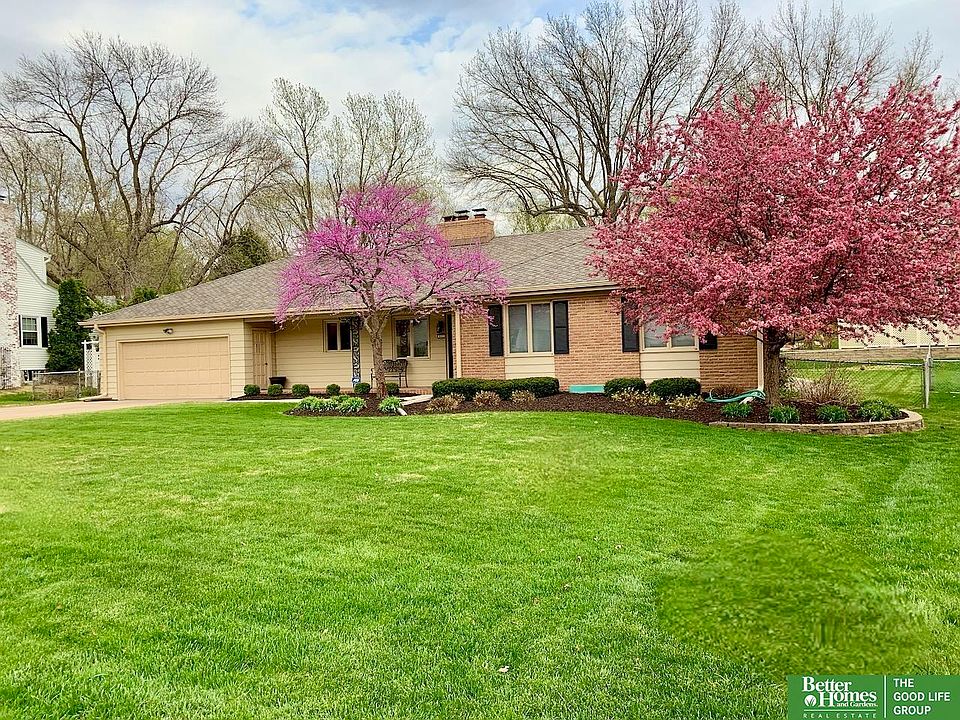 1st image of 925 Dillon Dr
