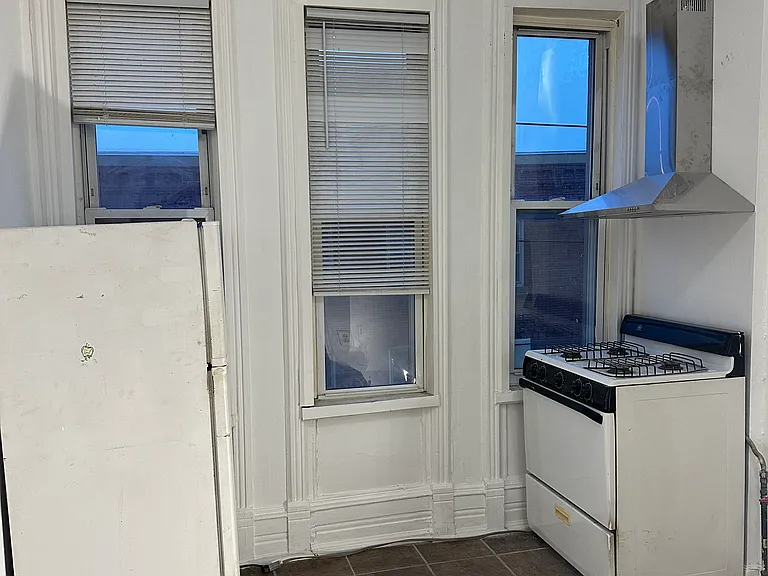 1801 S Broad St #3F — Photo 1