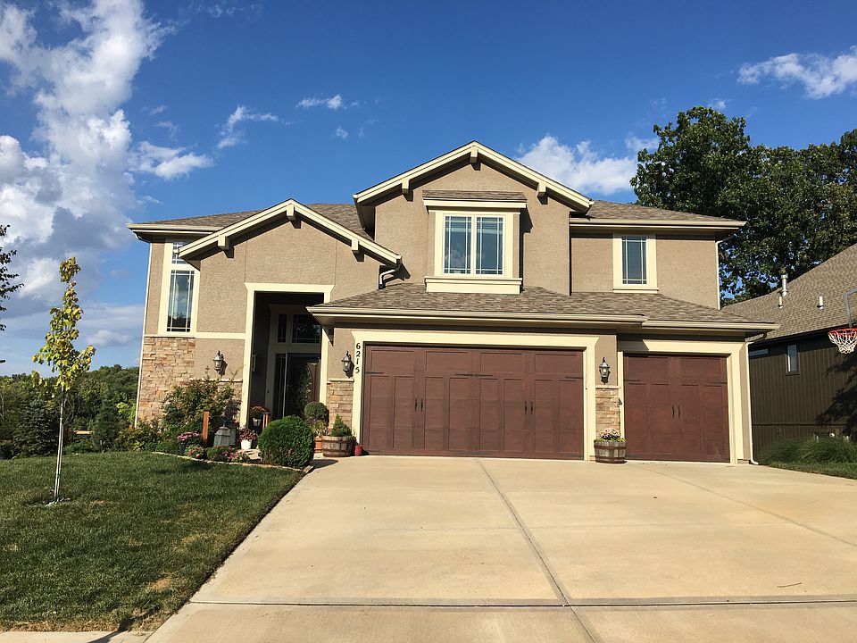 1st image of 6215 N White Oak Dr