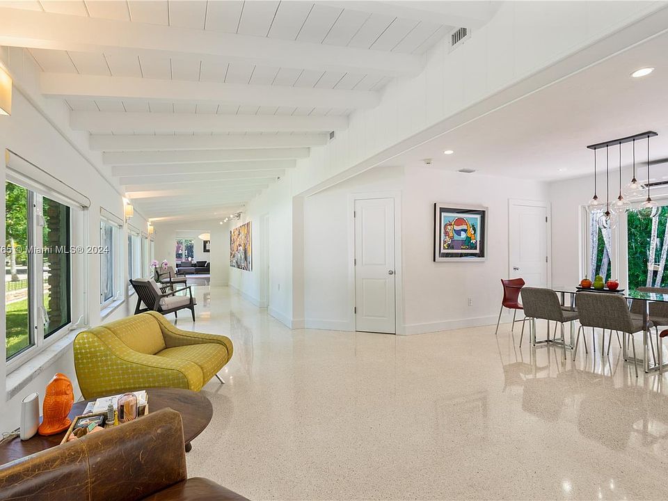 1st image of 656 Alhambra Cir