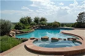 Pool/spa with breathtaking views