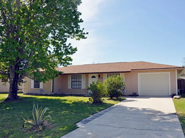310 Cherrywood Ln, Edgewater, FL 32132