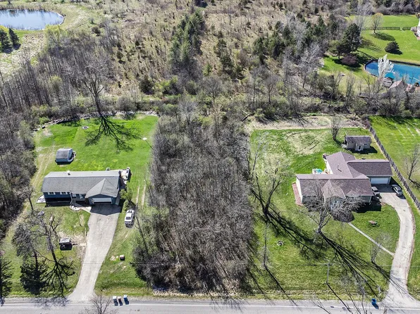 1182 S Morrish Rd, Flint, MI 48532