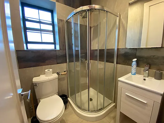 Rented by Nooklyn NYC LLC | media 19