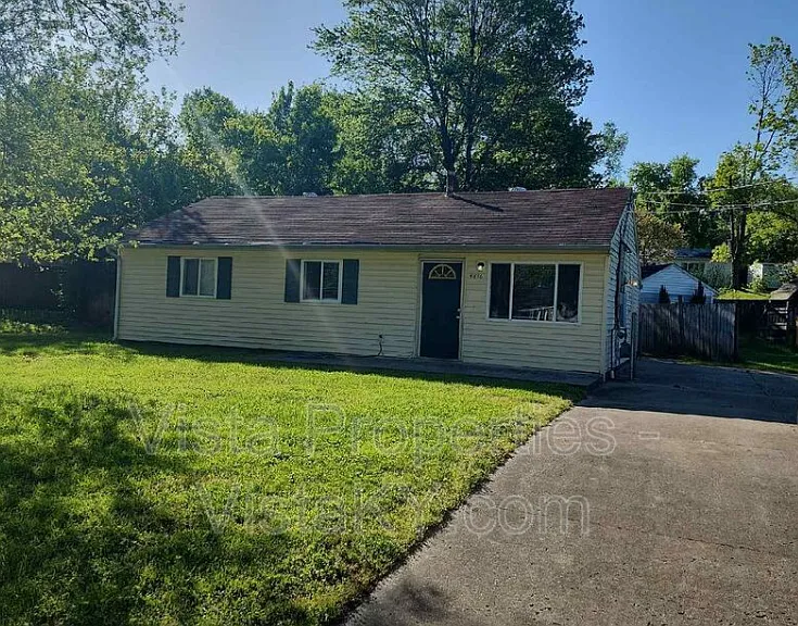 4816 Andalusia Ln — Photo 1