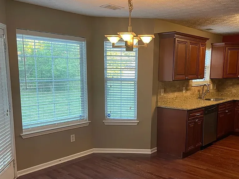 6020 Kingston Wood Way — Photo 7